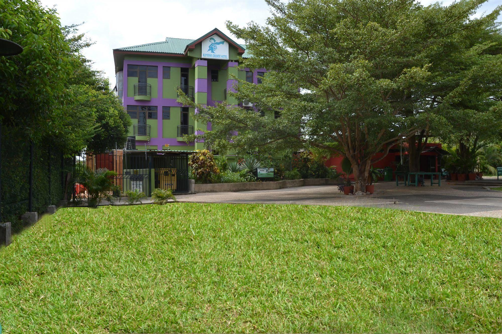 Kaysens Grande Hotel Tema Buitenkant foto